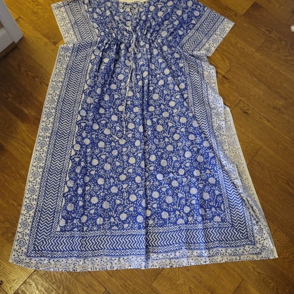 Women Blue & White Cotton Long Kaftan, Caftan Swimsuit Coverup. One size - Picture 6 of 7